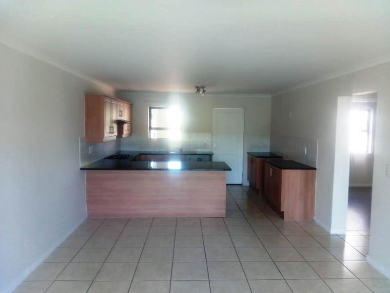 2 Bedroom Property for Sale in Somerset West Western Cape